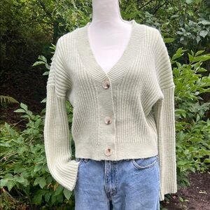 Kendall & Kylie 3 Button Cropped Cardigan